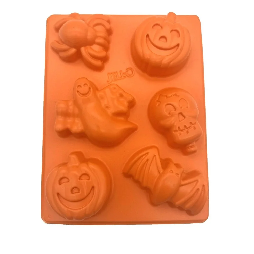 Jello Jell-O Jiggler Mold Halloween Mold Spider Skull Bat Ghost Pumpkins Orange